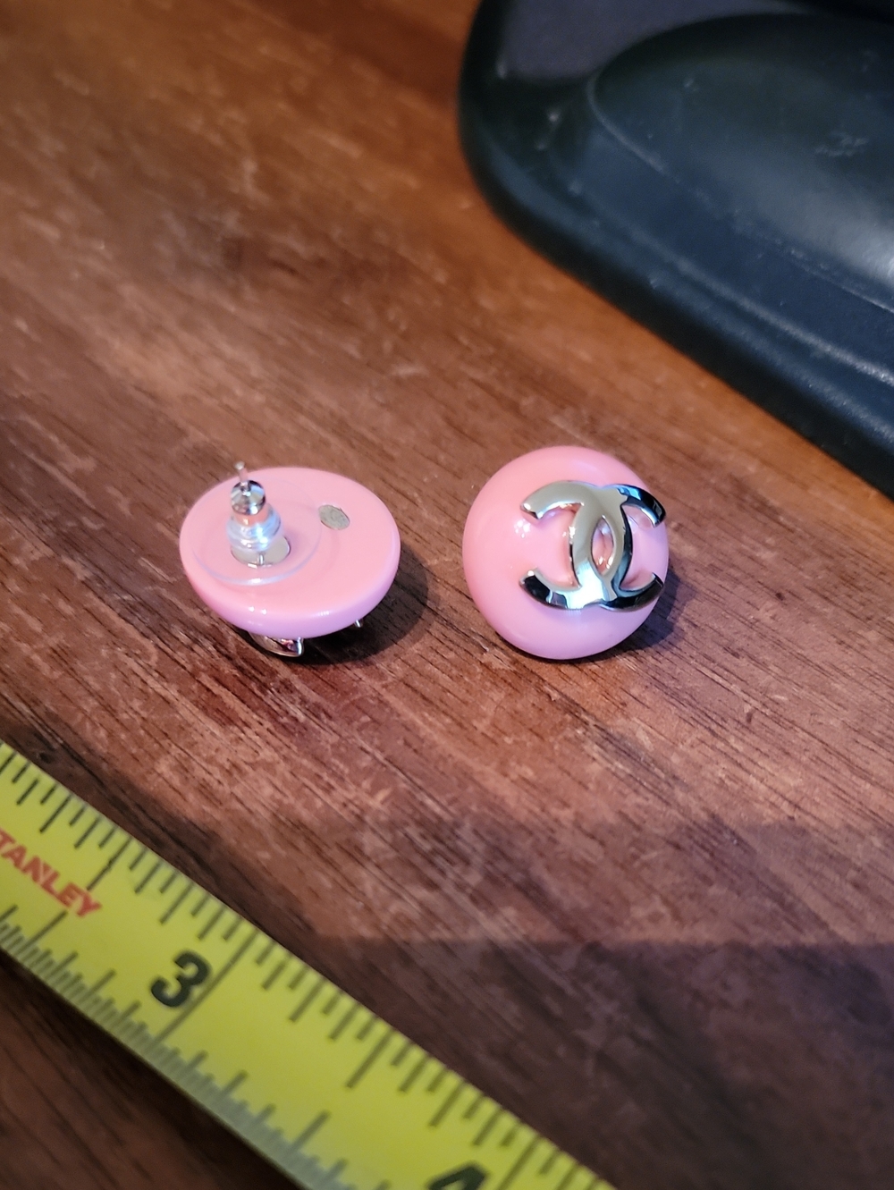 Inspured Pink Button Earrings - Pink Enamel Logo Studs